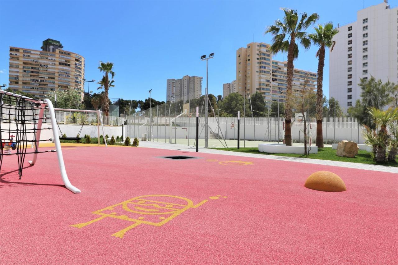 Sunset Waves 18-35 Poniente Beach Resort Benidorm Exterior foto