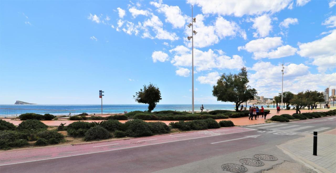 Sunset Waves 18-35 Poniente Beach Resort Benidorm Exterior foto
