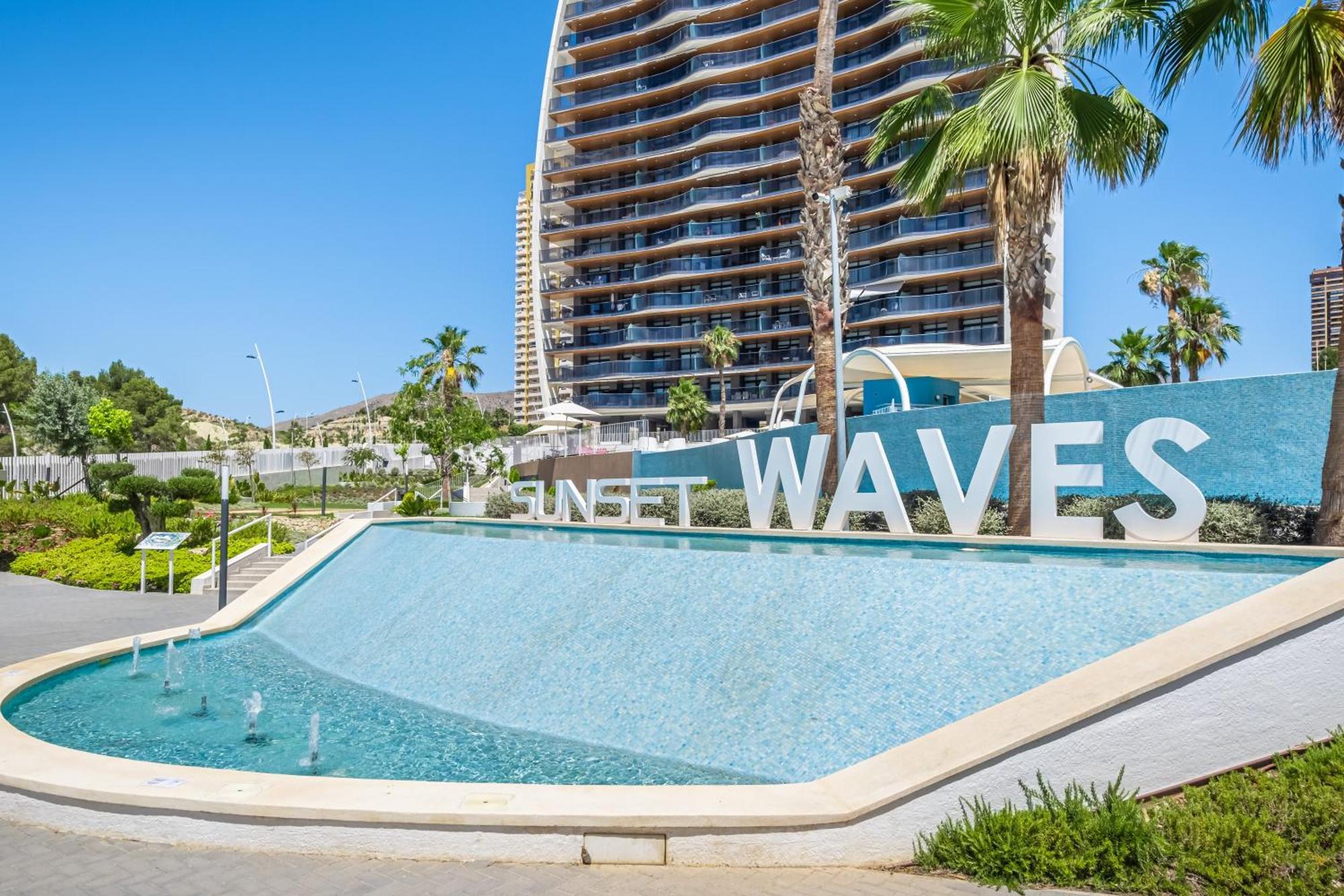 Sunset Waves 18-35 Poniente Beach Resort Benidorm Exterior foto