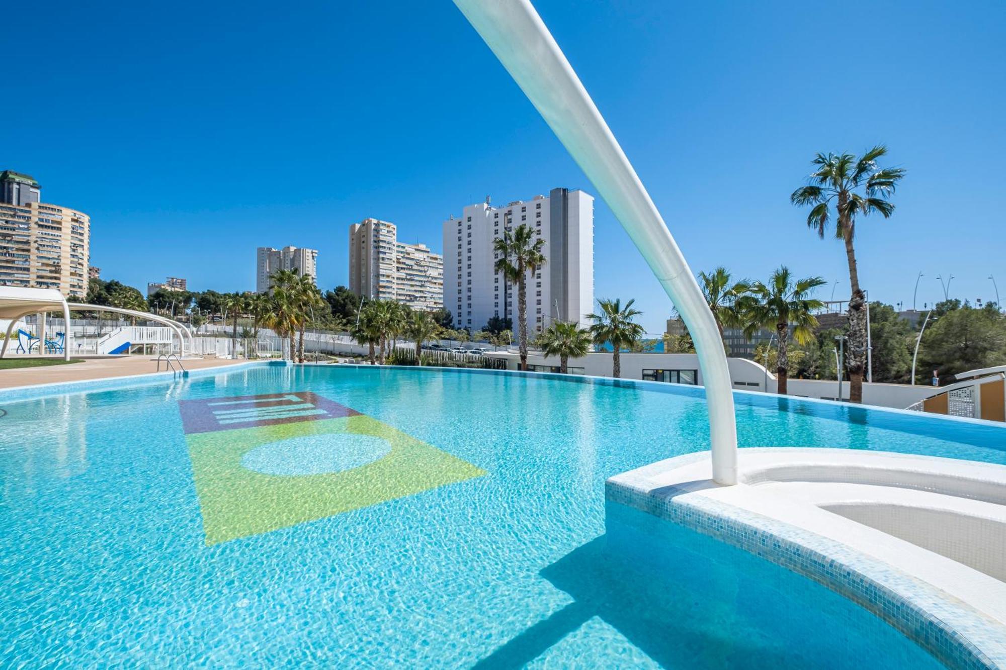 Sunset Waves 18-35 Poniente Beach Resort Benidorm Exterior foto