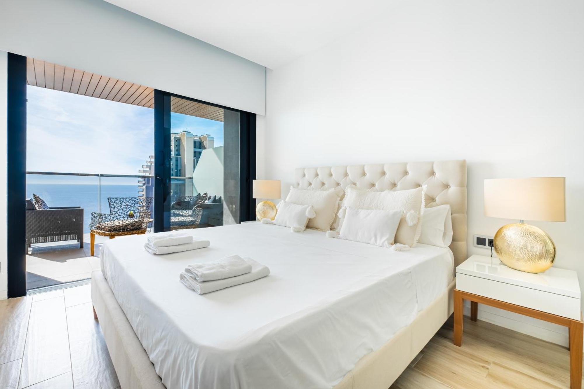 Sunset Waves 18-35 Poniente Beach Resort Benidorm Exterior foto